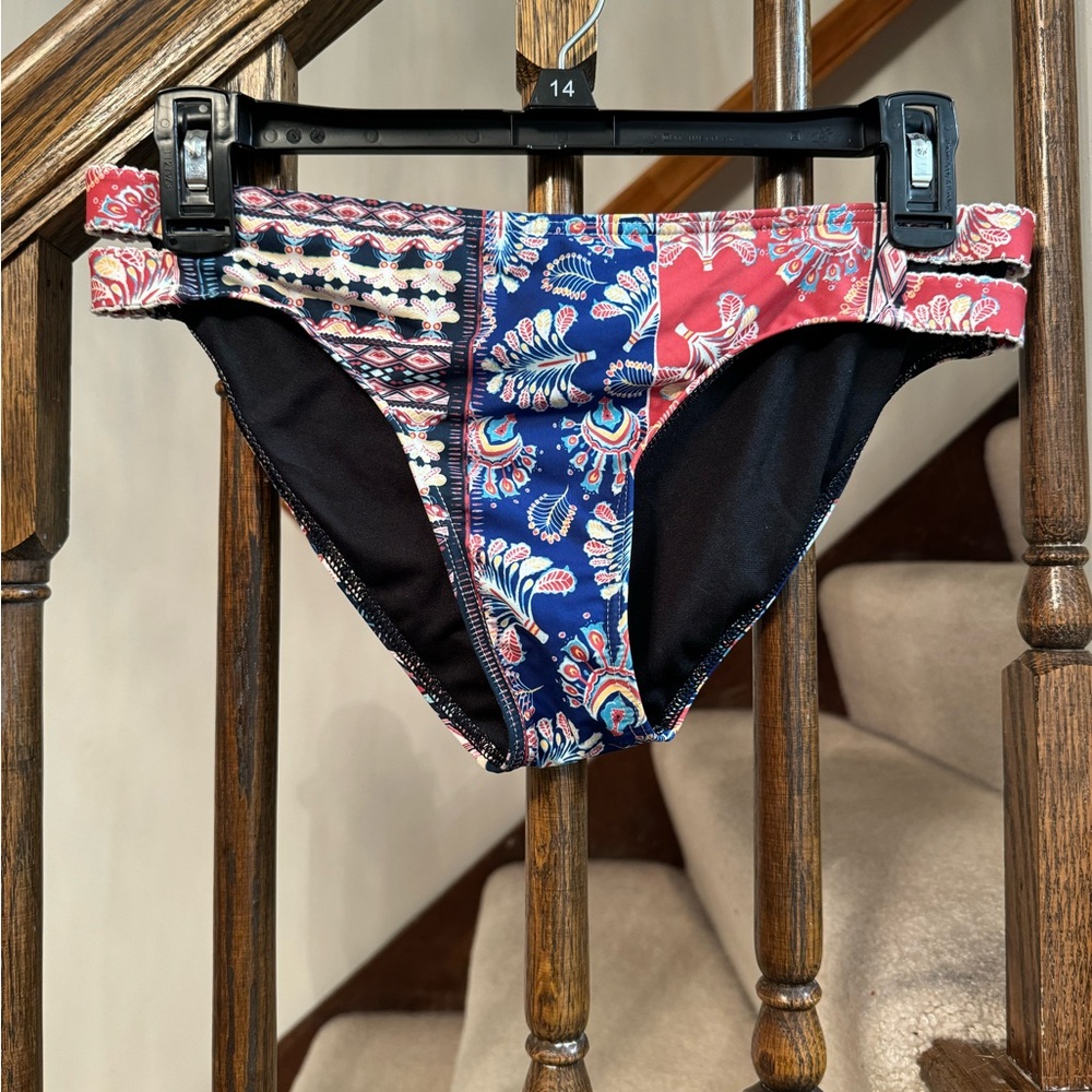 Roxy Bikini Set - image 2